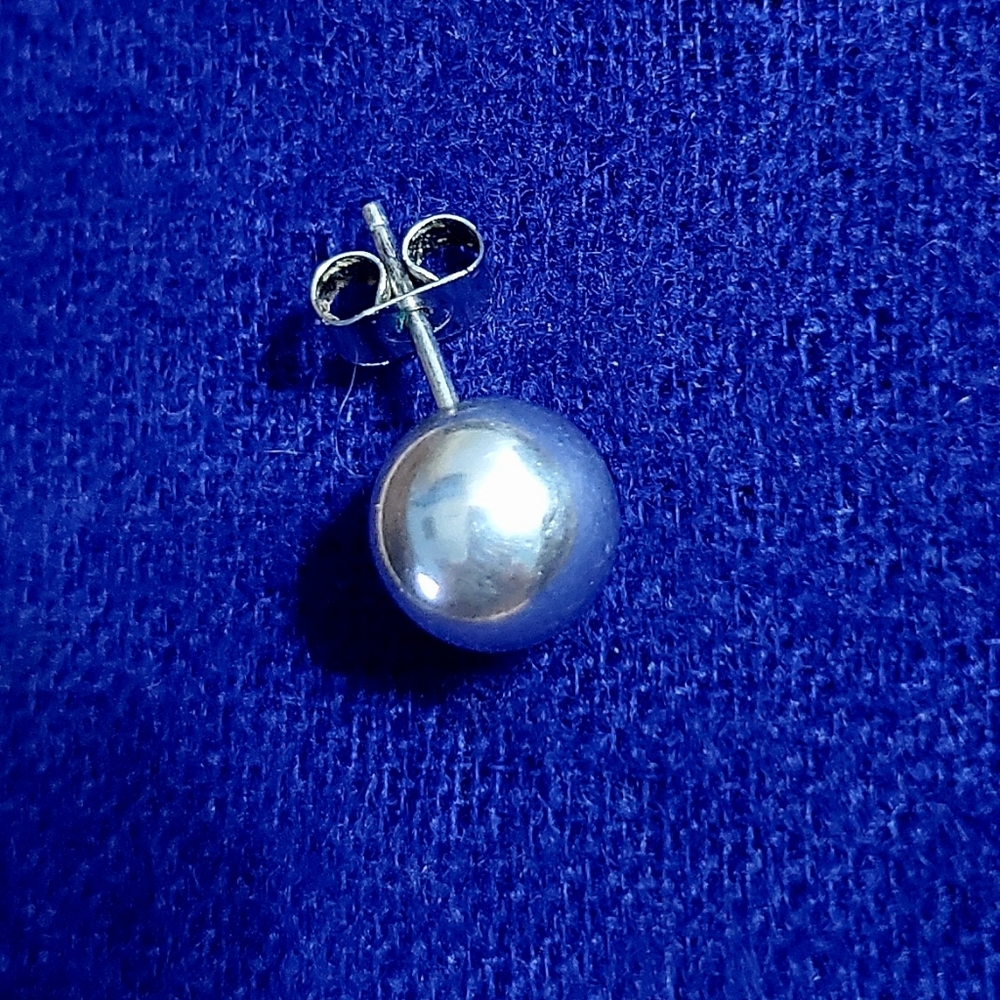 Vintage Single Sterling Silver Ball Stud